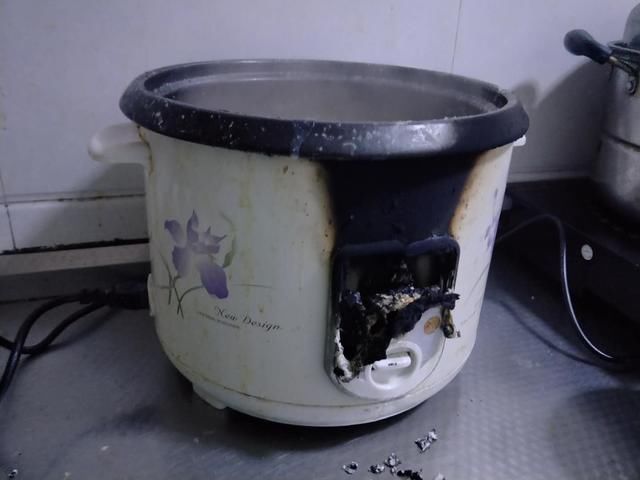 电饭煲不排气爆炸怎么办