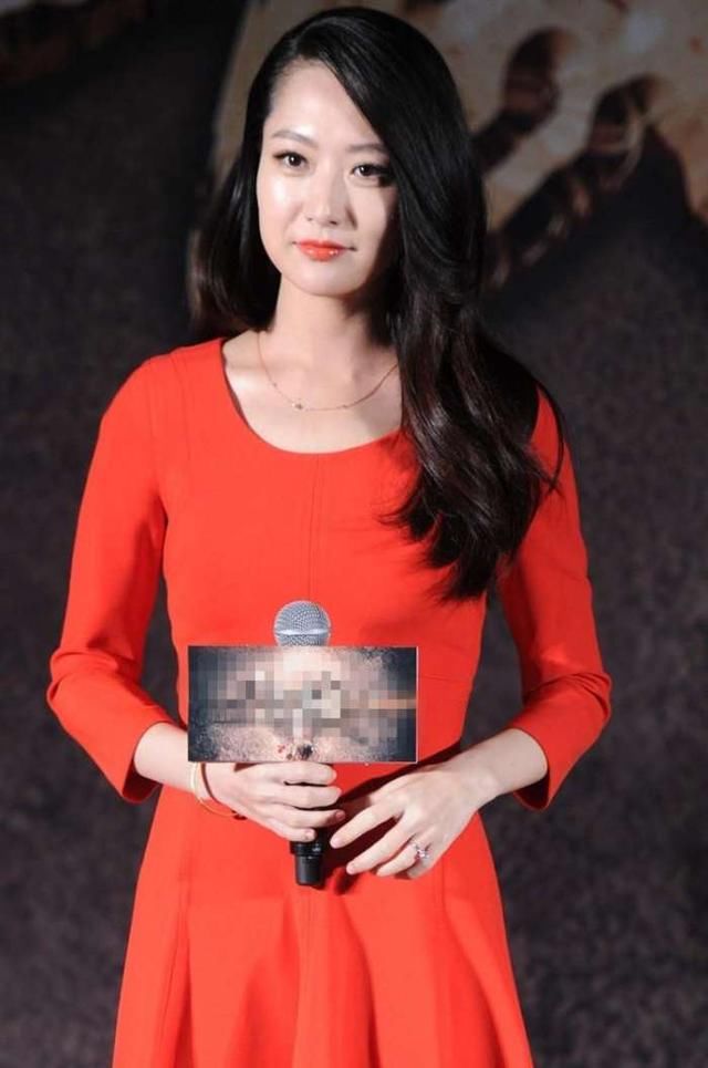 白冰是脸胖了原因真的脸崩了,发型还是的夹板呢?康夫电还是泡面头图片
