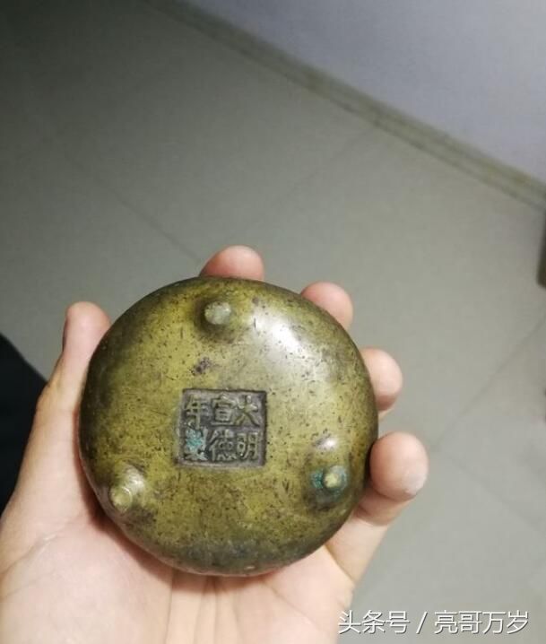 都说宣德炉很值钱,那么真正的宣德炉有什么特征呢?