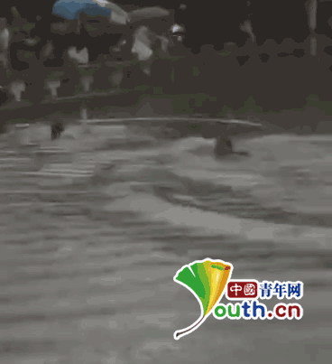 临汾一英雄勇救落水女子后转身就走 真实身份却是商务