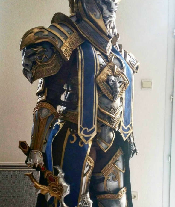 8.0安度因帅气铠甲装cosplay欣赏