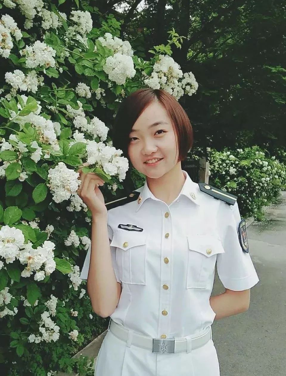 海军院校学员军便装对比照曝光,原来军校才是最好的美容院
