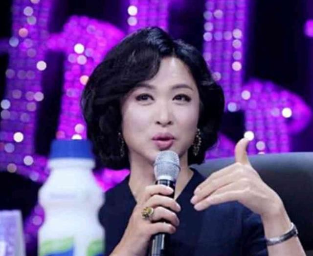 网友问金星"你是男的女的"金星四字脱口而出,朱丹瞬间