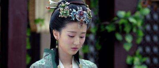 宇文娥英是杨坚的外孙女,极受杨坚宠爱,为何杨广上台就把她杀了