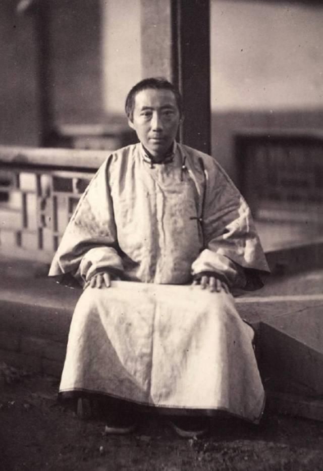 一组历史老照片:160年前真实的清朝人物,和电视上演的