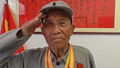 95岁抗战老兵同时佩戴中国人民抗日战争胜利80周年和70周年纪念章