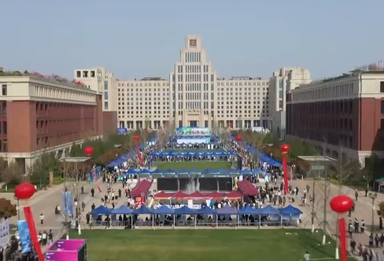 “广撒网”走向“精准达” 毕业生求职哪些岗位机会多？