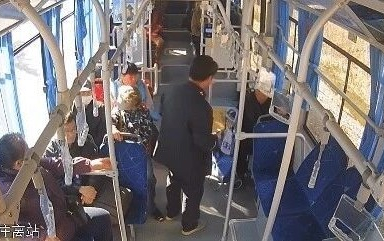 顺义好风气丨顺义公交化身“救护车”直抵社区医院