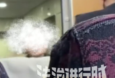 女子高铁坐过站要求乘务员安排送回去“广播听不清 没人提醒”