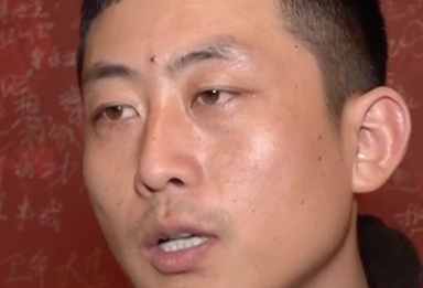 外卖骑手激动回忆总书记的暖心关怀，细致询问如同大家长关心家里人