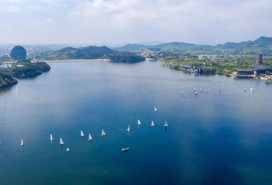 跟着北影节来怀柔｜雁栖湖帆船赛周末开赛！收下这份完整观赛指南——