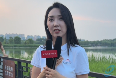 国民闺女孙楚泊来亦庄了