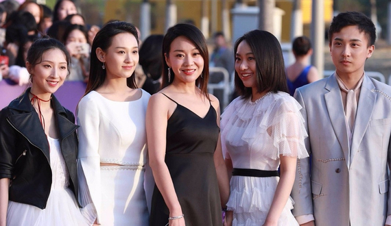 北京国际电影节上的“带娃”明星都有谁？