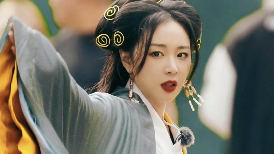 高叶综艺路透照 当霸气大嫂露出甜美一面 路人都看呆了 高叶综艺路透照 当霸气大嫂露出甜美一面 路人都看呆了