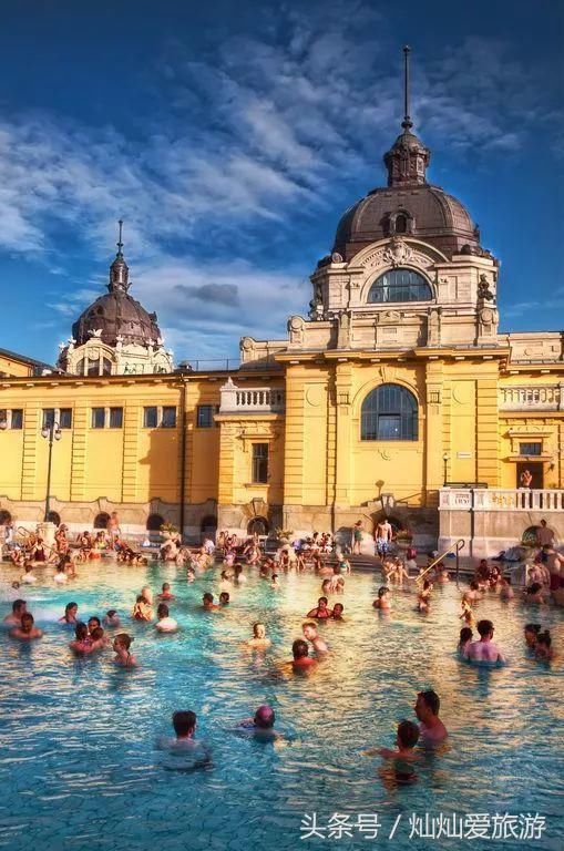 欧洲有个国家,比瑞士景美,物价还超低,但我劝你