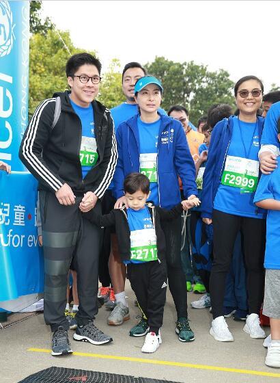 郭晶晶儿子长这么大了，正面照首曝光！