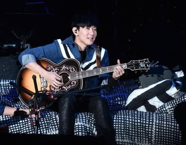 2018歌曲排行:冯提莫《佛系少女》仅第2,第一