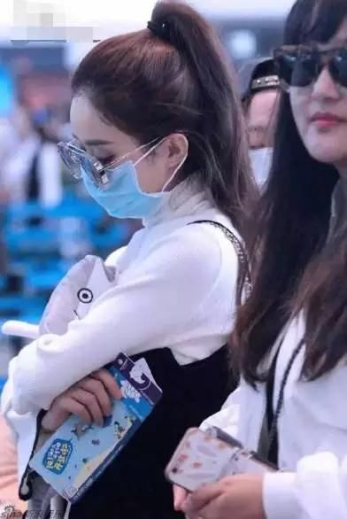 娱乐圈爆出赵丽颖择偶标准,网友高呼吴亦凡没