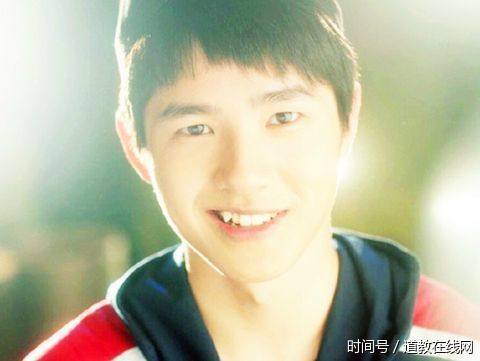 口中有一物,财神常眷顾,长虎牙的男人面相解析,有虎牙好还是坏 口中有一物,财神常眷顾,长虎牙的男人面相解析,有虎牙好还是坏