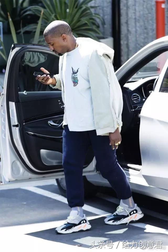 巴黎世家老爹鞋终于遭抵制!十双最丑的潮鞋,你