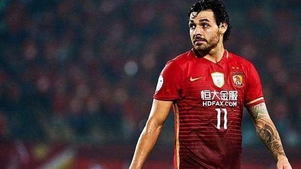 又一豪门加入高拉特争夺战! 开3300万年薪, 恒