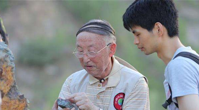 殷鸿福:倾心地学教育 初心成就“金钉子” 殷鸿福:倾心地学教育 初心成就“金钉子”