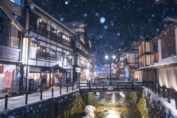 比东北还美!日本高颜值雪景温泉,随便拍都是童