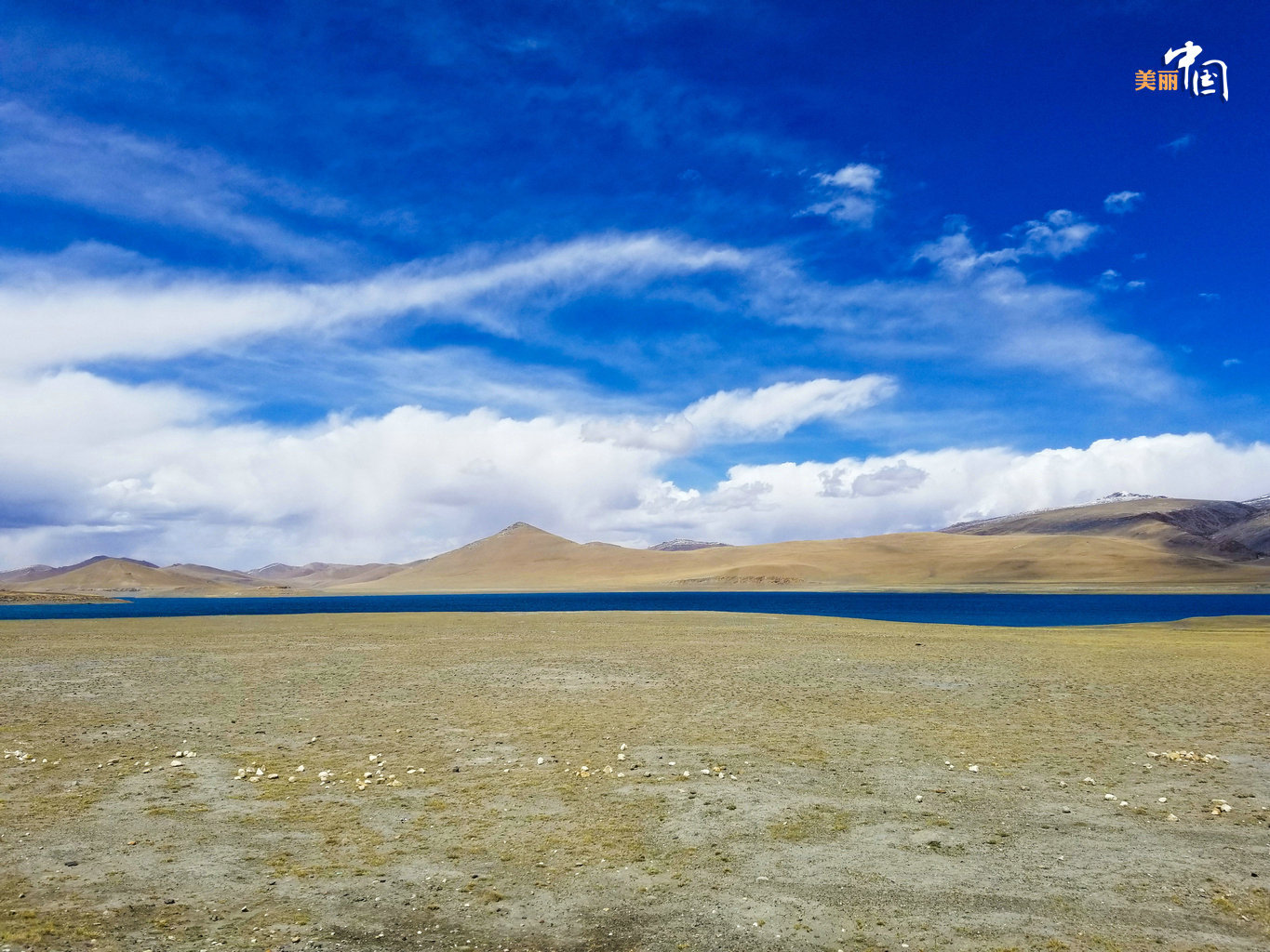 全市最大的河流雅鲁藏布江中游地段在山南形成302公里的宽广地带，最宽处达7公里。