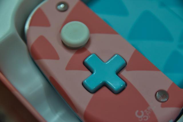 小巧配件让手机秒变Switch,北通W1游戏手柄体