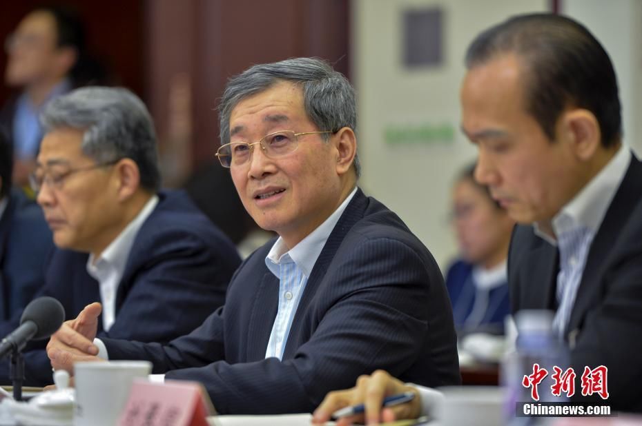 全国政协委员讨论政府工作报告 杨伟民委员发言