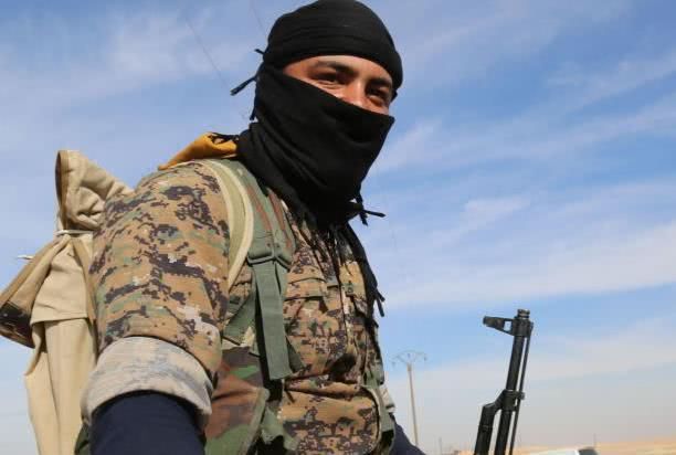 又一个盟友宣布翻脸,5万名士兵拒绝为美军作战,中东大局崩溃!