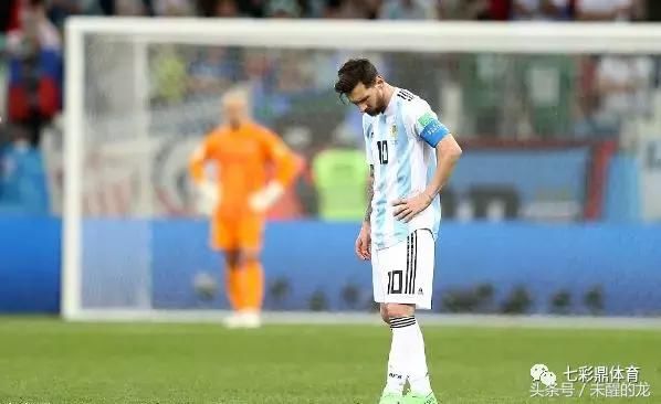 界杯最低级失误!阿根廷门将短路 帮克罗地亚进球