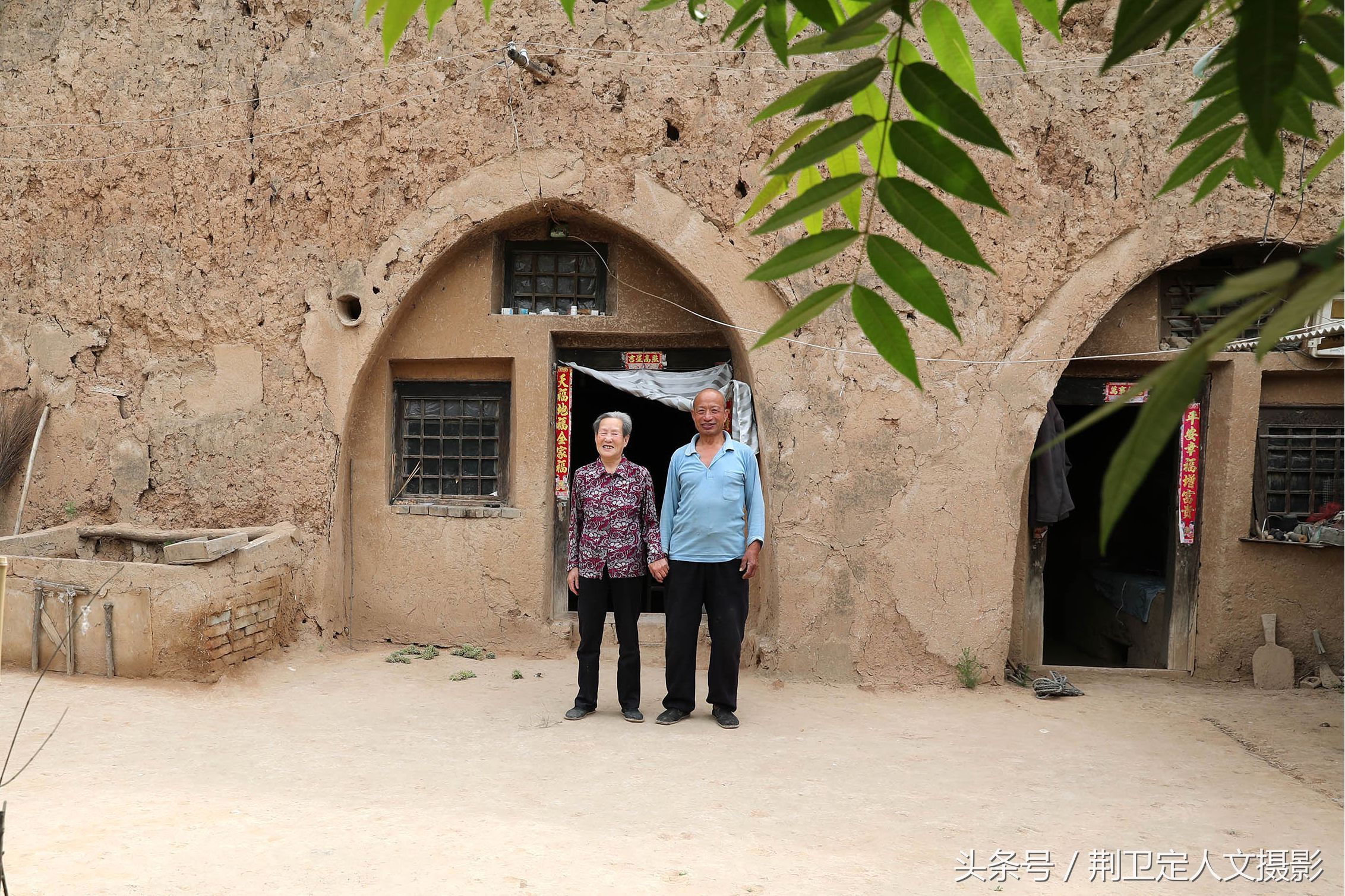 农村7旬老夫妻隐居大山里一座小院生活似神仙