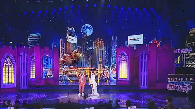 为爱发声 吴秀波动情演唱《幸福的眼泪》送歌迷