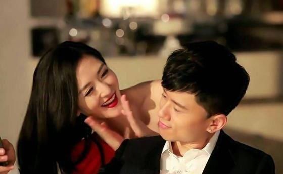 众多明星和知名人士发声假疫苗事件 刘强东最