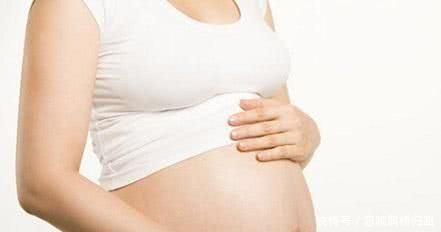 2胎如愿生下男孩,但是4岁女儿的一番话,全家冷