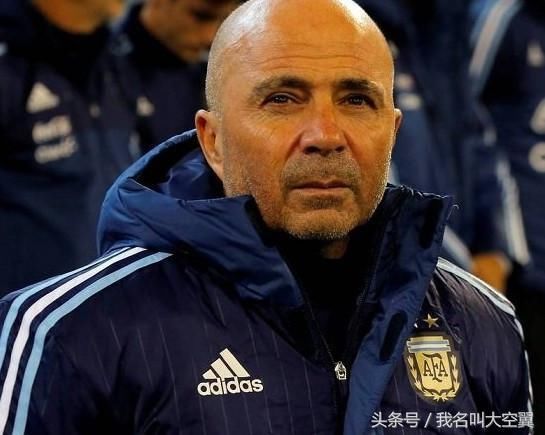 本届世界杯阿根廷主教练桑保利真的那么不堪吗