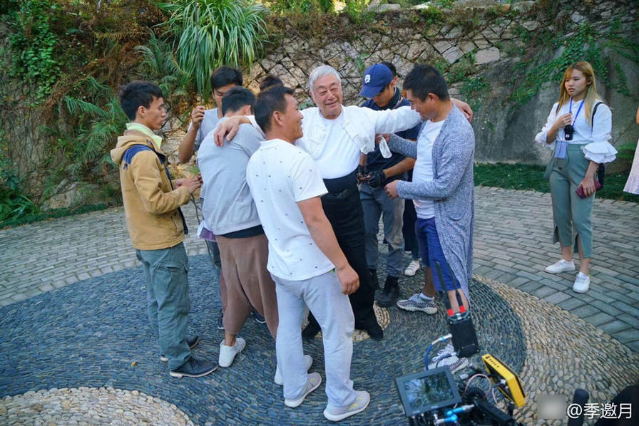好敬业!83岁老戏骨曾江拍威亚戏亲自上阵 好敬业!83岁老戏骨曾江拍威亚戏亲自上阵