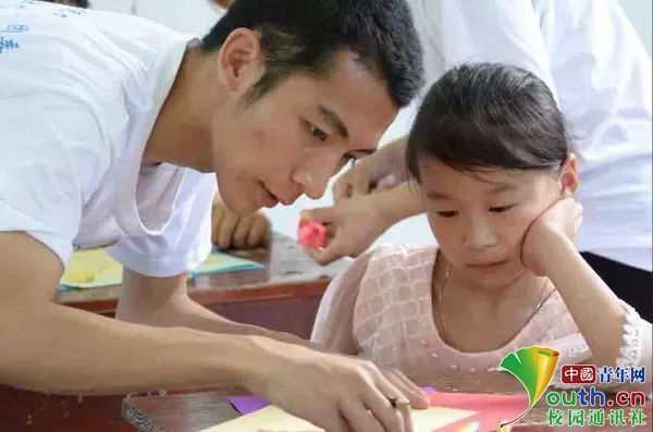 重庆三峡学院国情社情观察团三下乡:踏入龙溪