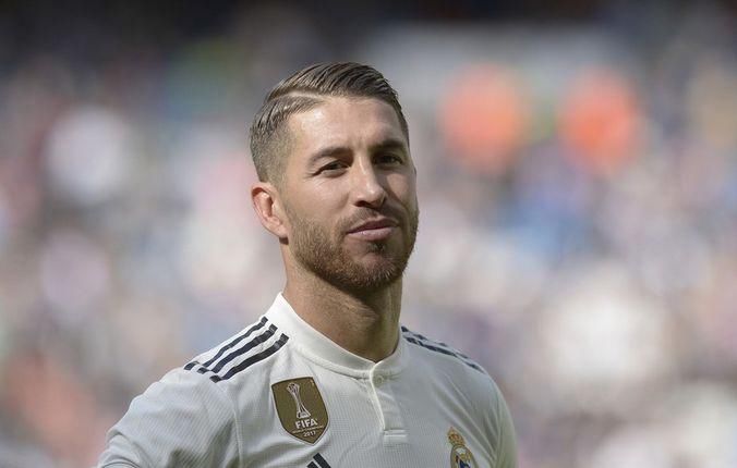 巴萨5-1血洗皇马造惨案!苏亚雷斯大演帽子戏法