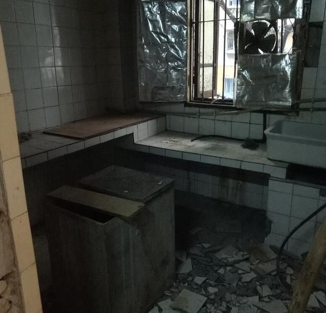 坐标二线城市,70平的二手学区房总价150万,真