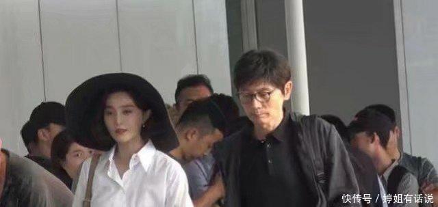 手机2片场照曝光,61岁葛优头发茂密,范冰冰一