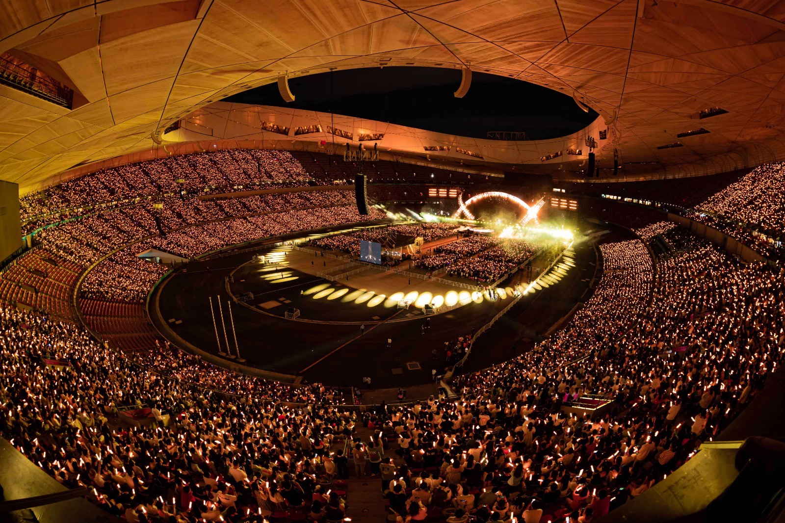 “五月天”完成鸟巢20场演唱会 “五月天”完成鸟巢20场演唱会