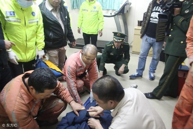 眼睛视物模糊?这可能是脑梗发生前的呼叫,喝