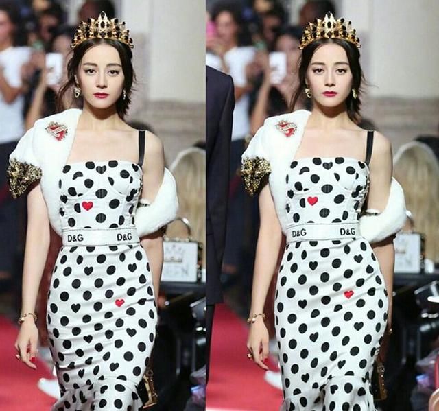 热巴有水蛇腰,杨幂有蛇精腰,却比不过赵丽颖的饼干腰!