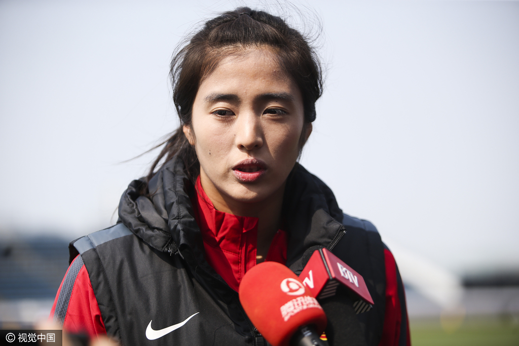 2016年2月27日，日本，2016女足奥运预选赛前瞻，中国女足训练备战。