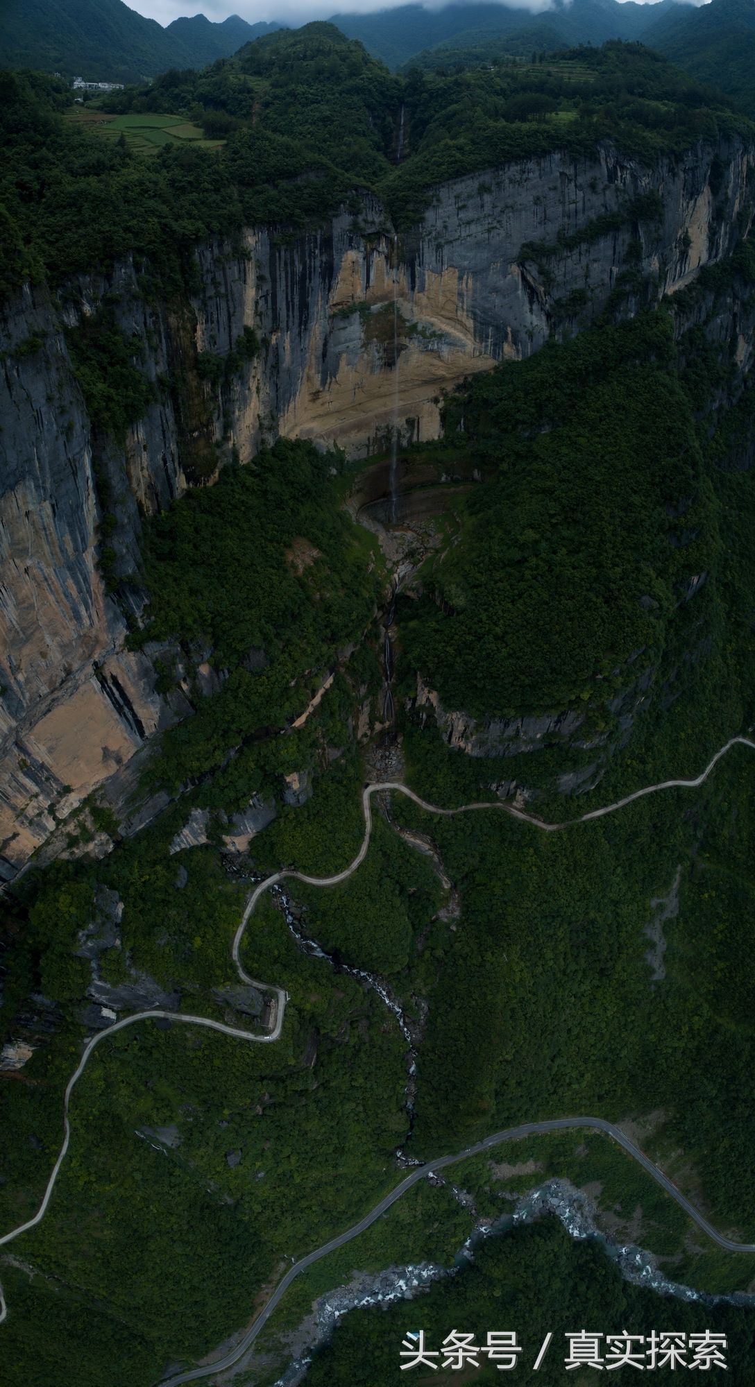 湖北神农架大九湖到重庆巫山当阳大峡谷的罕见