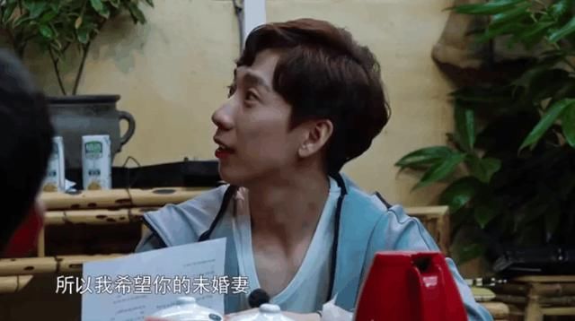 韩天宇刘秋宏结婚,刘宪华会去唱歌吗?网友:心