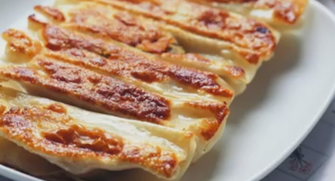 《快乐生活一点通》20180424不一般的烤肉店 《快乐生活一点通》20180424不一般的烤肉店