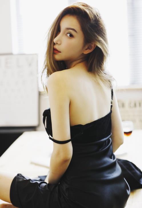 李雨桐晒与薛之谦网店合同:我所有的证据属实 李雨桐晒与薛之谦网店合同:我所有的证据属实